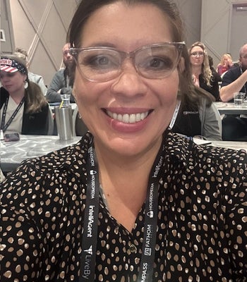 Portrait of Dalia Alvarado, Realtor.